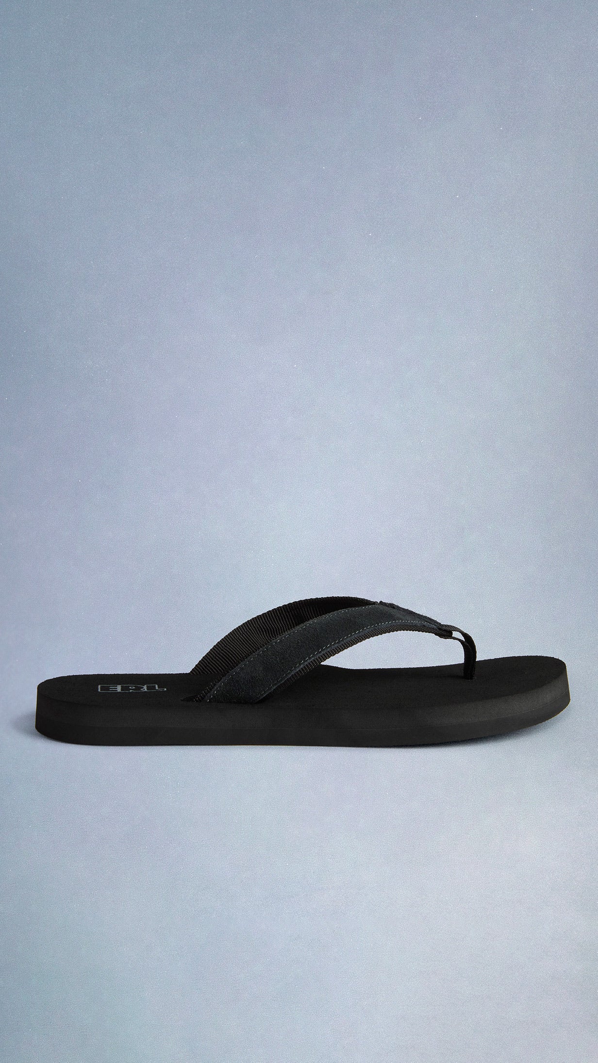 black flip flops - Image 9