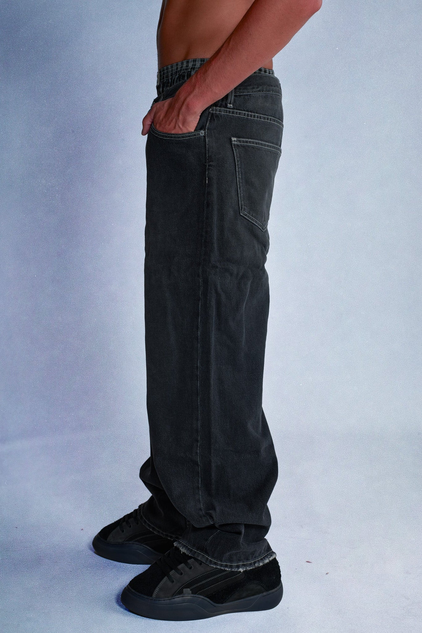 faded black relaxed jeans - Image 3